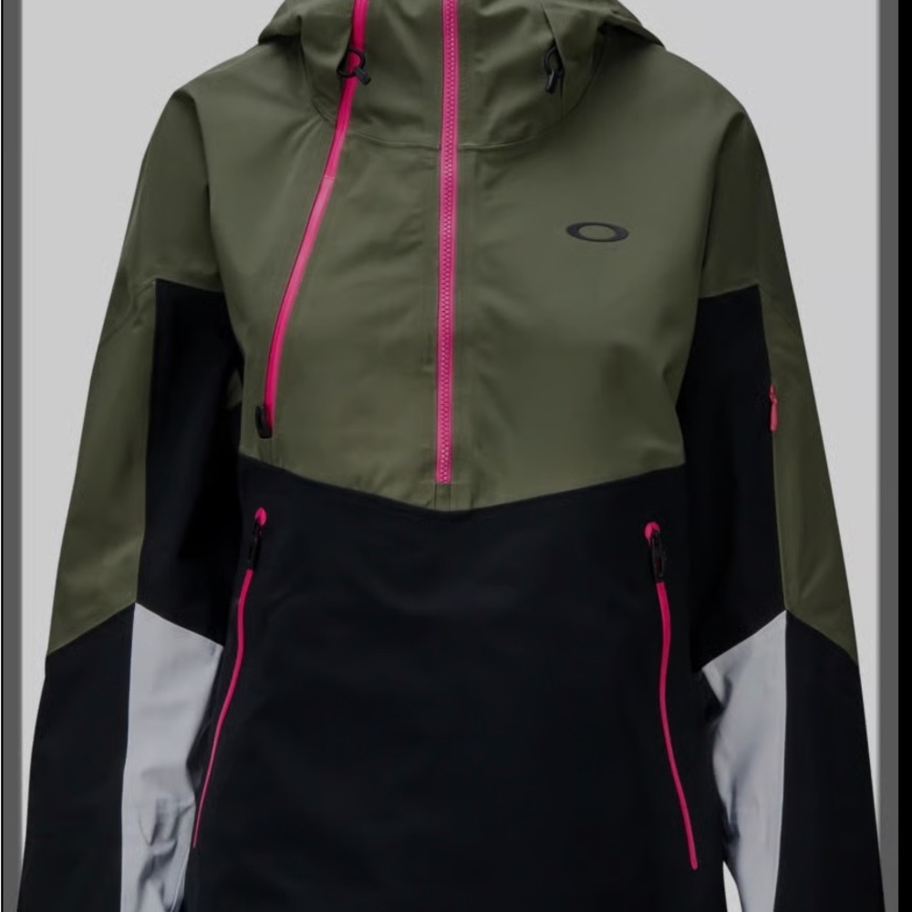 Oakley Women's Green and Black Ski Jacket